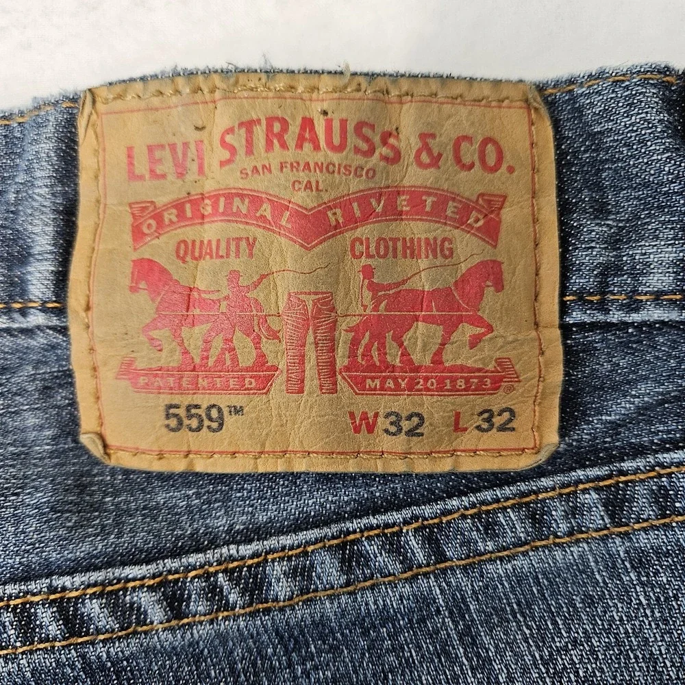 Levis 559 Jeans Relaxed Fit Straight Leg Men's Size 32x32 Medium Wash Denim